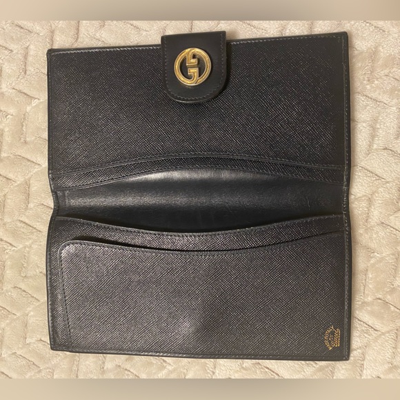 Vintage GUCCI wallet/checkbook - Picture 4 of 10